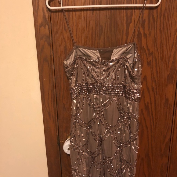 Beautiful party Dress - Picture 3 of 3